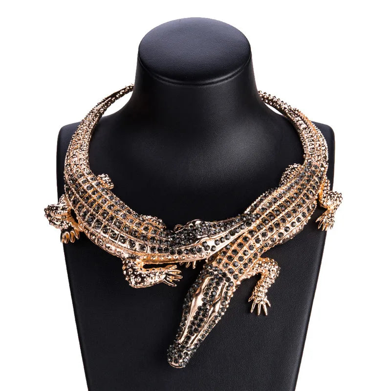 Ahmed New Design Exaggerated Punk Full Crystal Crocodile Necklace for Women Fashion Trending Statement Necklace Collar Bijoux