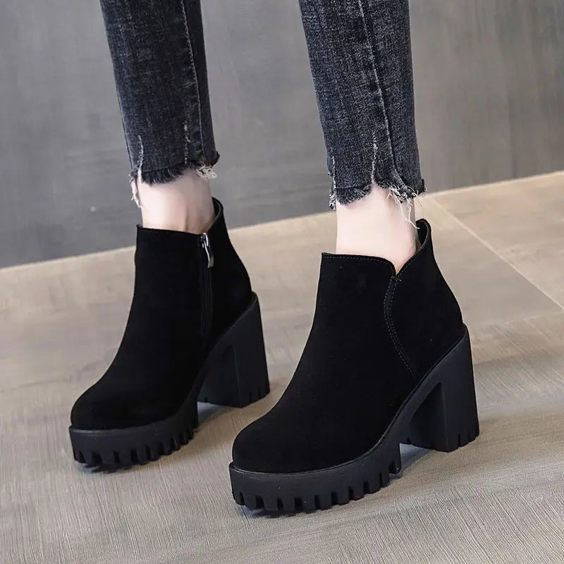 Footwear Punk Style Booties Black Female Ankle Boots Very High Heels Combat Short Shoes for Women Heeled Suede Winter 2024 Sale