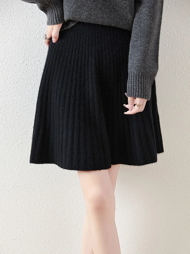 Autumn/Winter New 100% Wool Short Pleated Skirt Waist Cinching Slimming Knit Bottom Skirt Women's Bag Buttocks Umbrella Skirt