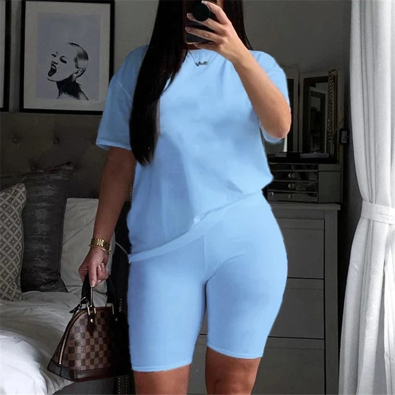 2024 Women Set Outfit Summer Abbigliamento sportivo Two pezzi O-Neck Short Short Tee Gym Tracking toni magliette Thirts Casual Style