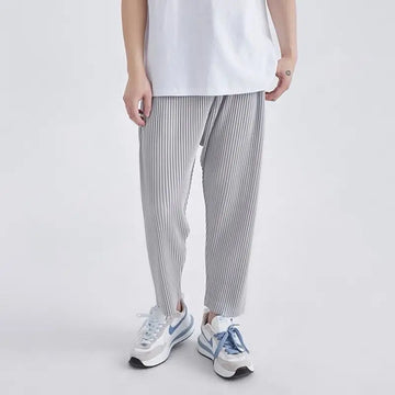 Summer Pleated Pants Men Fashion Gray Black Casual Pants Men Japanese Streetwear Loose Straight Pants Mens Ice Silk Trousers
