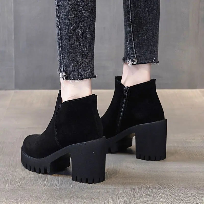 Footwear Punk Style Booties Black Female Ankle Boots Very High Heels Combat Short Shoes for Women Heeled Suede Winter 2024 Sale