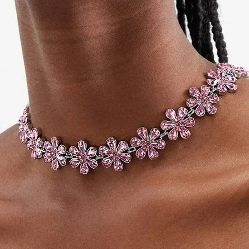 Fashion Pink Crystal Flowers Choker Necklace Statement Accessories Fashion Women Rhinestone Collar Necklace Clavicle Jewelry INS