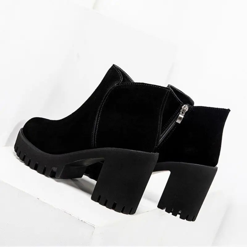 Footwear Punk Style Booties Black Female Ankle Boots Very High Heels Combat Short Shoes for Women Heeled Suede Winter 2024 Sale