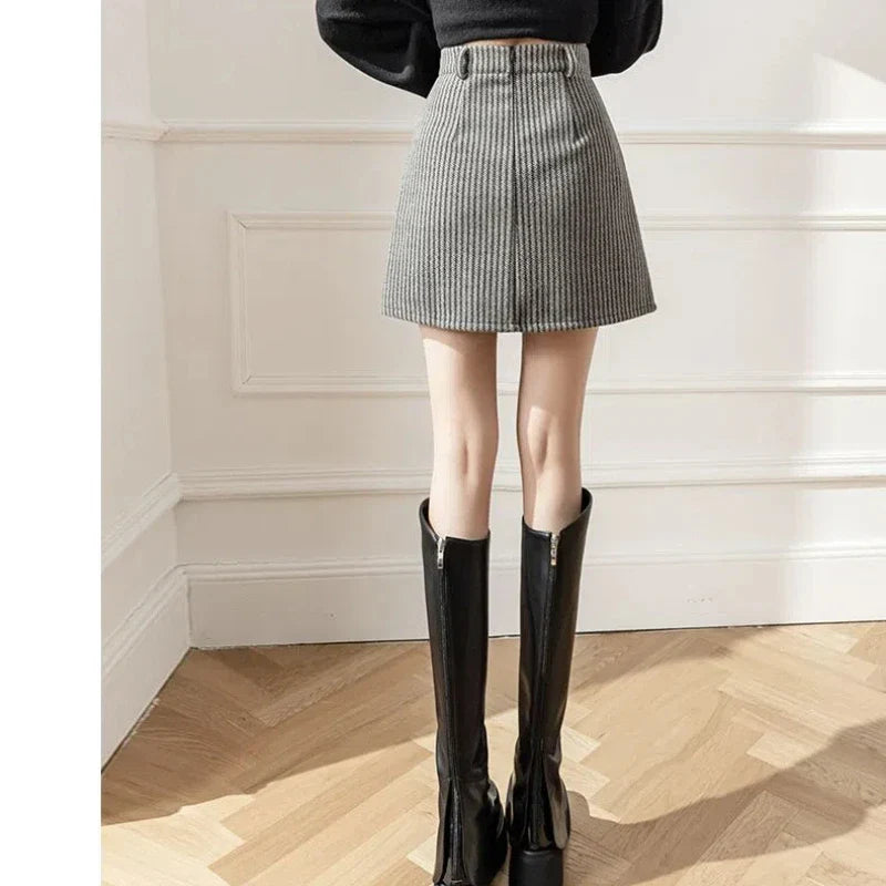 Sweet Fashion Autumn Winter Woolen Xiaoxiangfeng Women Plaid Pockets Button Korean Elegant High Waist Slim Short A-line Skirt