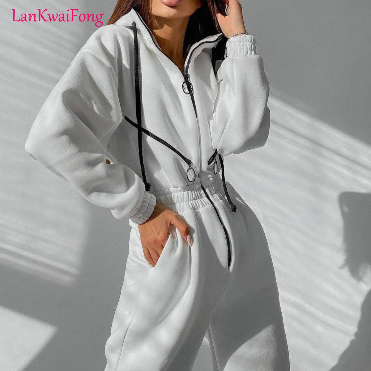 LKF 2024 Neue Sport- und Freizeit -Frauen -Jumpsuit mit Kapuze mit Zipper Cardigan Solid Color Street Trendy Jumpsuit Großhandel