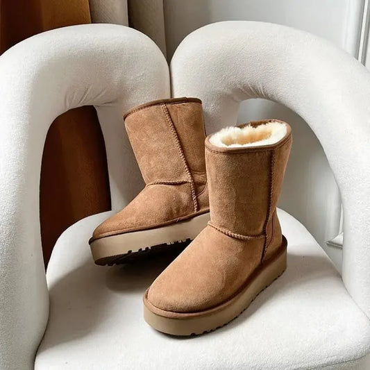 2025 Winter New Thick Soled Mid High Tube Snow Boots Women's Fur Integrated Wool Sheepskin Warm and Plush Women's Cotton Shoes