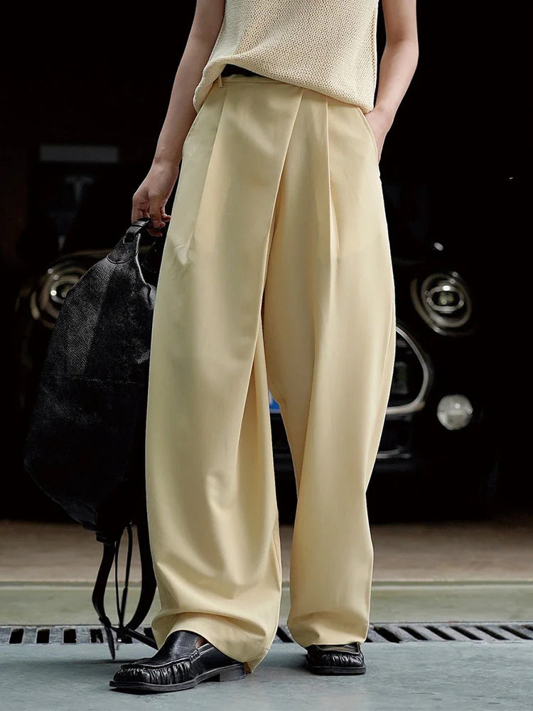 [LANMREM] Minimalism Irregular Pleated Pants Women Solid Straight Wide Leg Pants Korean Style Clothing 2024 Spring New 26D2368