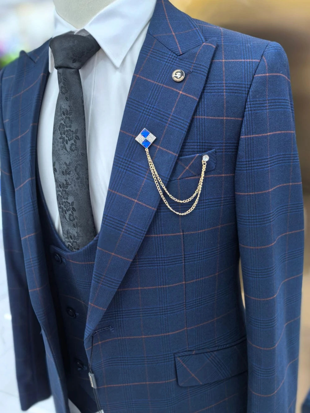 Hot Sale Formal Blue Men Suit Patterned Jacket Vest Pants Peak Lapel Tuxedo Gentlemen Set Smart Dancing Textured Groom Wear