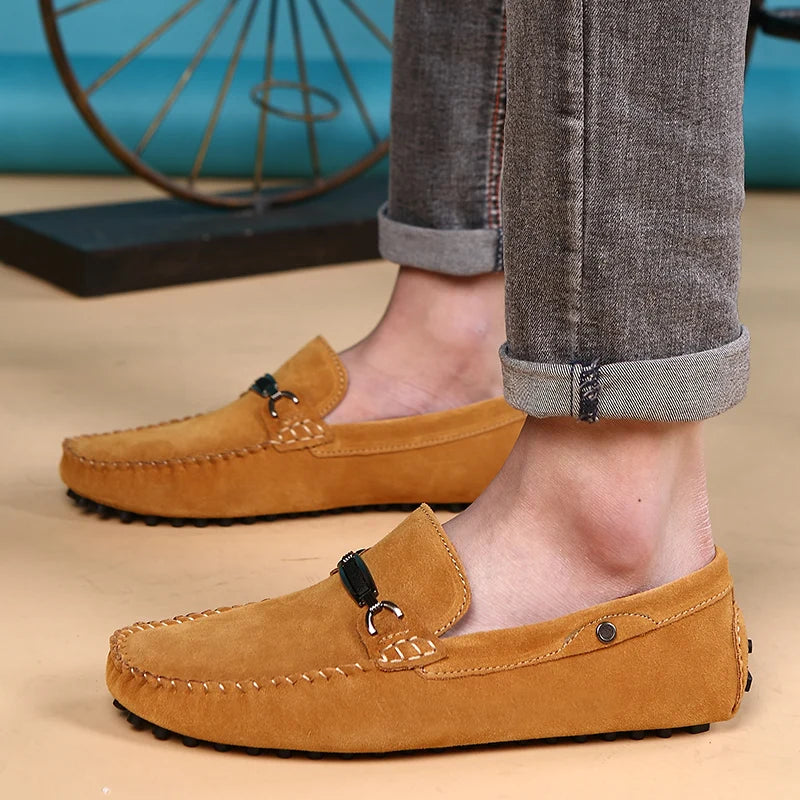 Fashion Loafers Men Suede Soft Driving Moccasins Man Slip on Flats Lightweight Lazy Shoes For Man Genuine Leather Men's Shoes