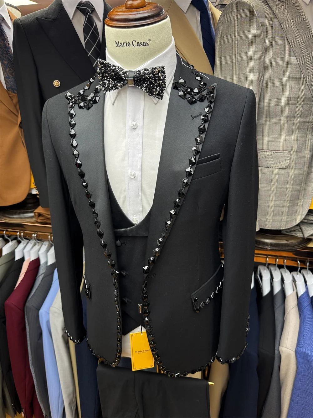 Decent Black Men's Suit Popular Peak Lapel Beading Loose High Quality Groom Wear Four Seasons Party Handsome Banquet Set