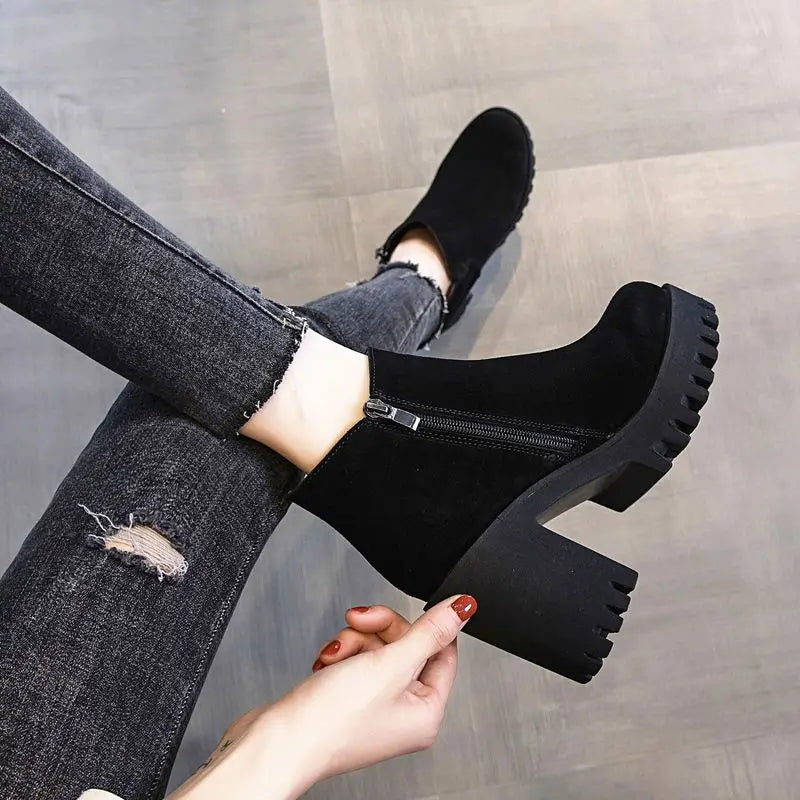 Footwear Punk Style Booties Black Female Ankle Boots Very High Heels Combat Short Shoes for Women Heeled Suede Winter 2024 Sale