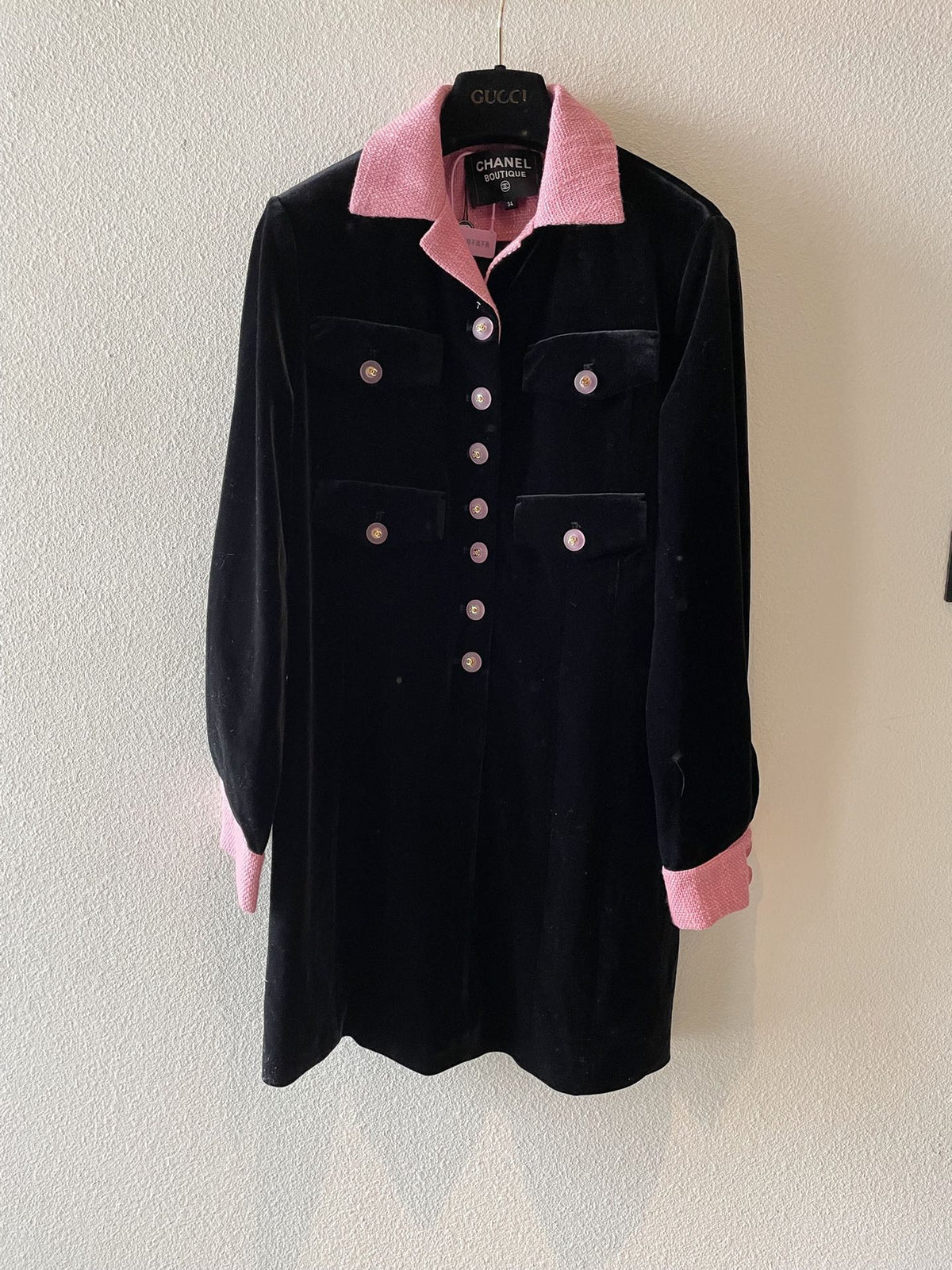Elegant Velvet Button-Up Dress with Contrast Collar & Cuffs